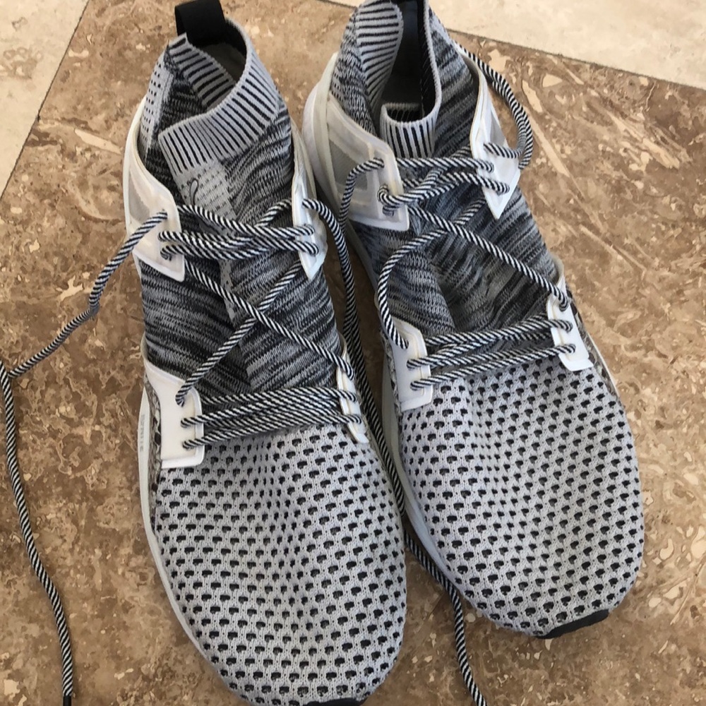 Puma knit sneaker